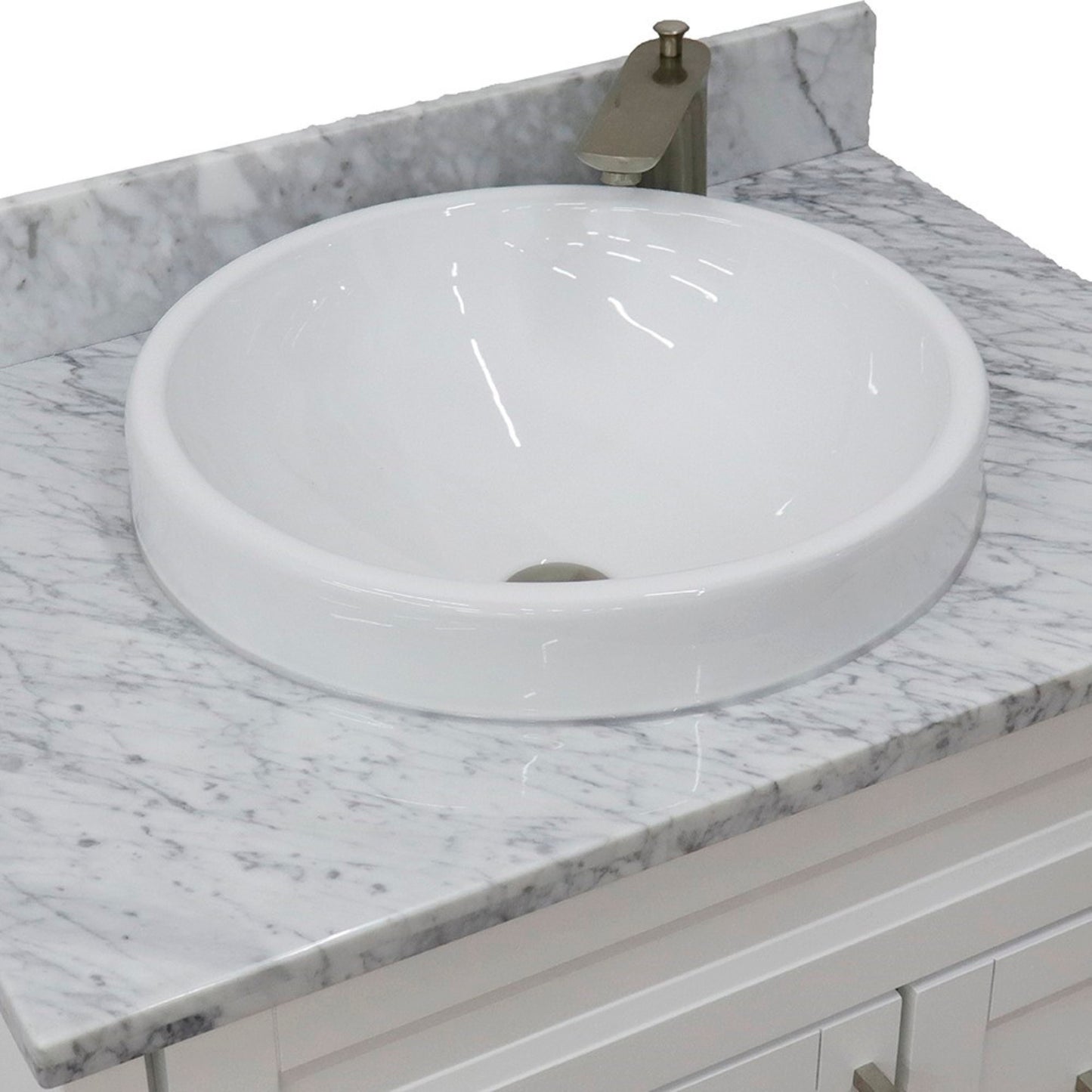 31" Single sink vanity in White finish with White Carrara marble with round sink