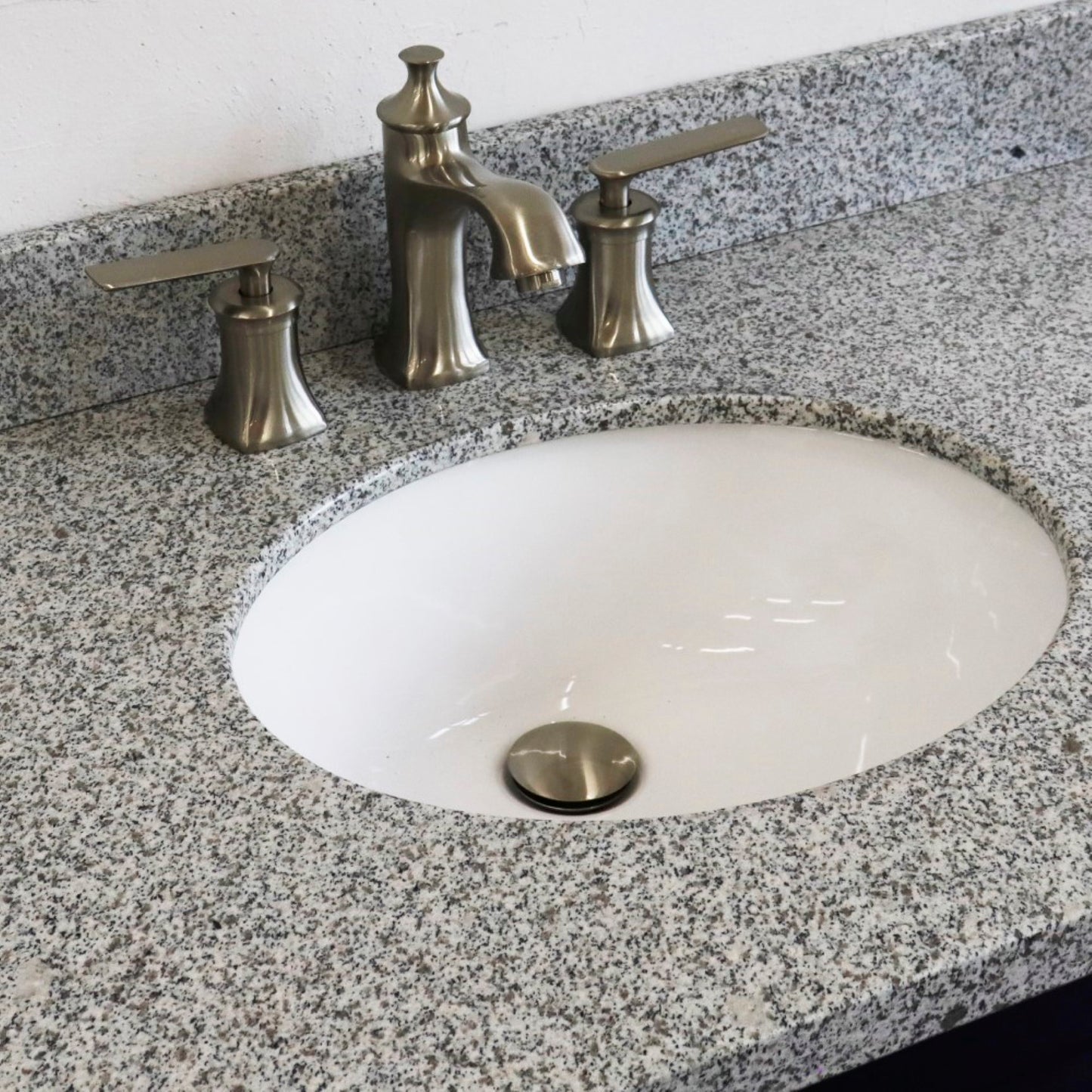 37" Single sink vanity in Blue finish with Gray granite and CENTER oval sink RIGHT drawers