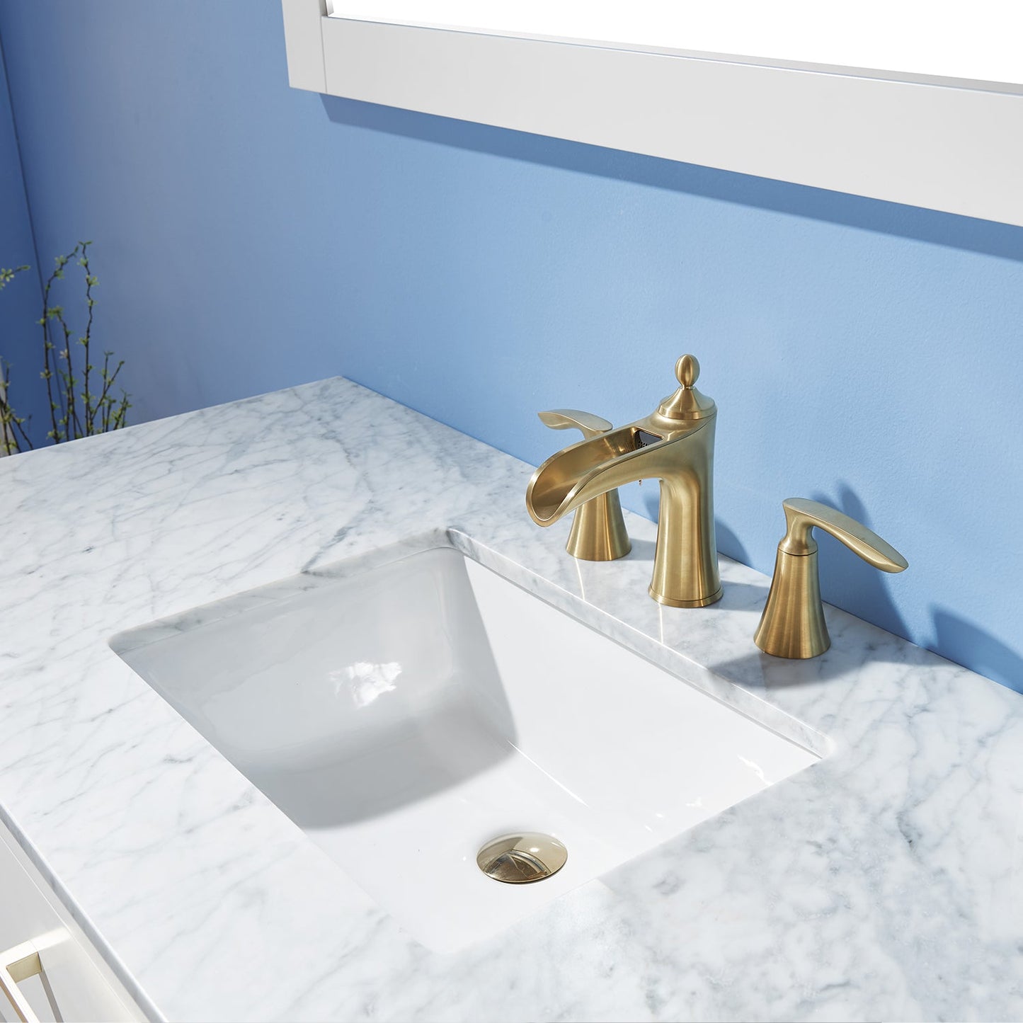 Ivy 48" Single Bathroom Vanity Set in White and Carrara White Marble Countertop with Mirror