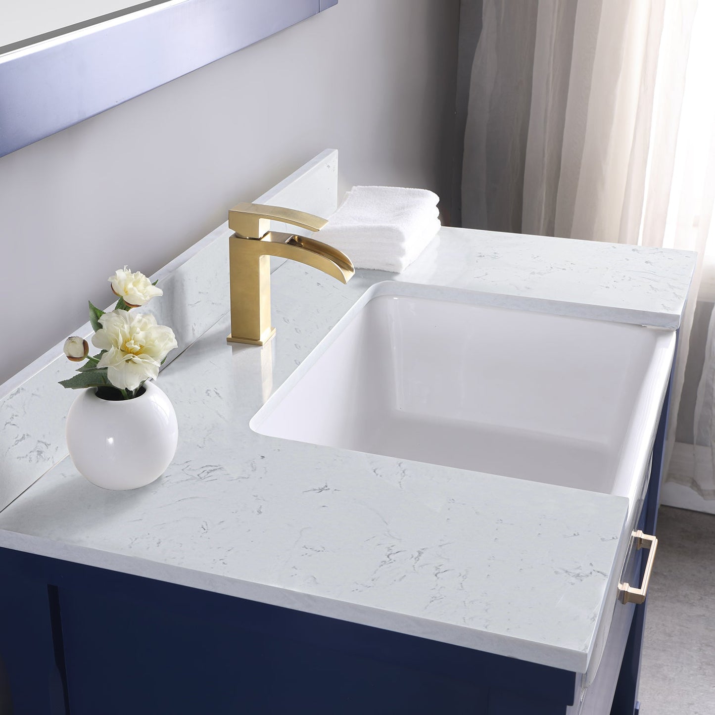 Georgia 36" Single Bathroom Vanity Set in Jewelry Blue and Aosta White Composite Stone Top with White Farmhouse Basin without Mirror