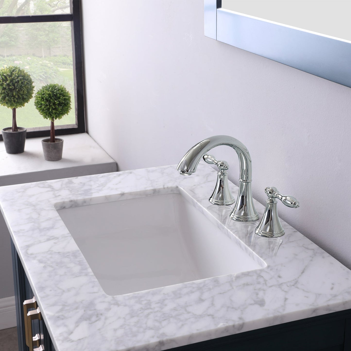 Isla 30" Single Bathroom Vanity Set in Classic Blue and Carrara White Marble Countertop without Mirror