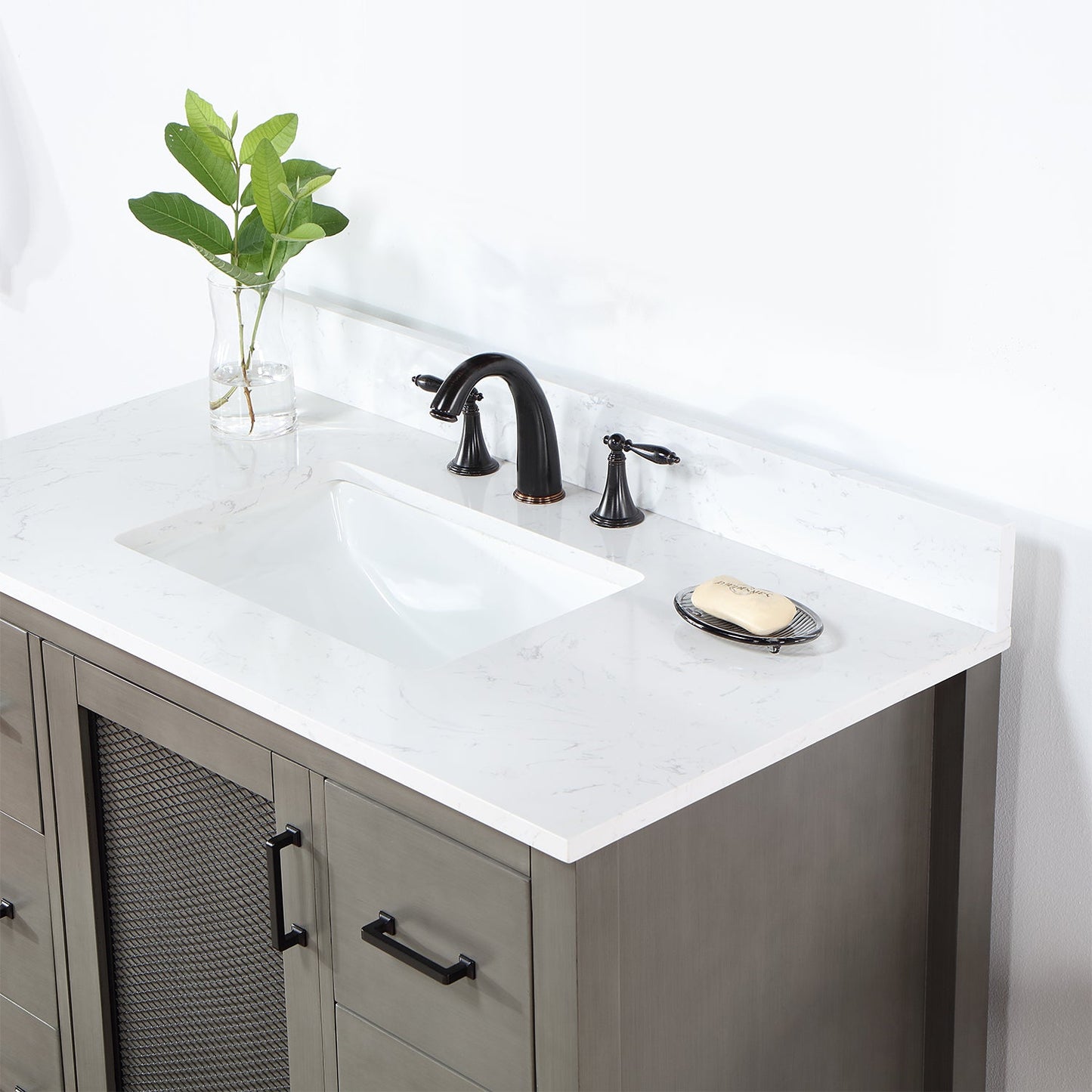 Hadiya 42" Single Bathroom Vanity Set in Gray Pine with Aosta White Engineered Stone Countertop without Mirror