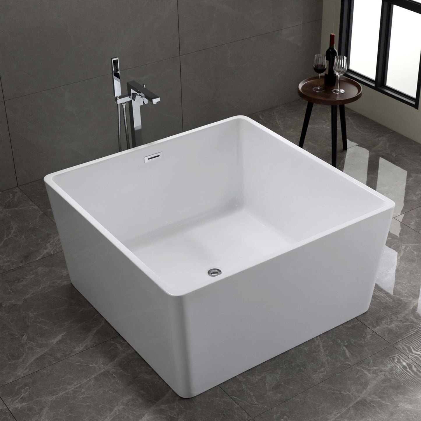 Bologna 47" Freestanding Bathtub in Glossy White