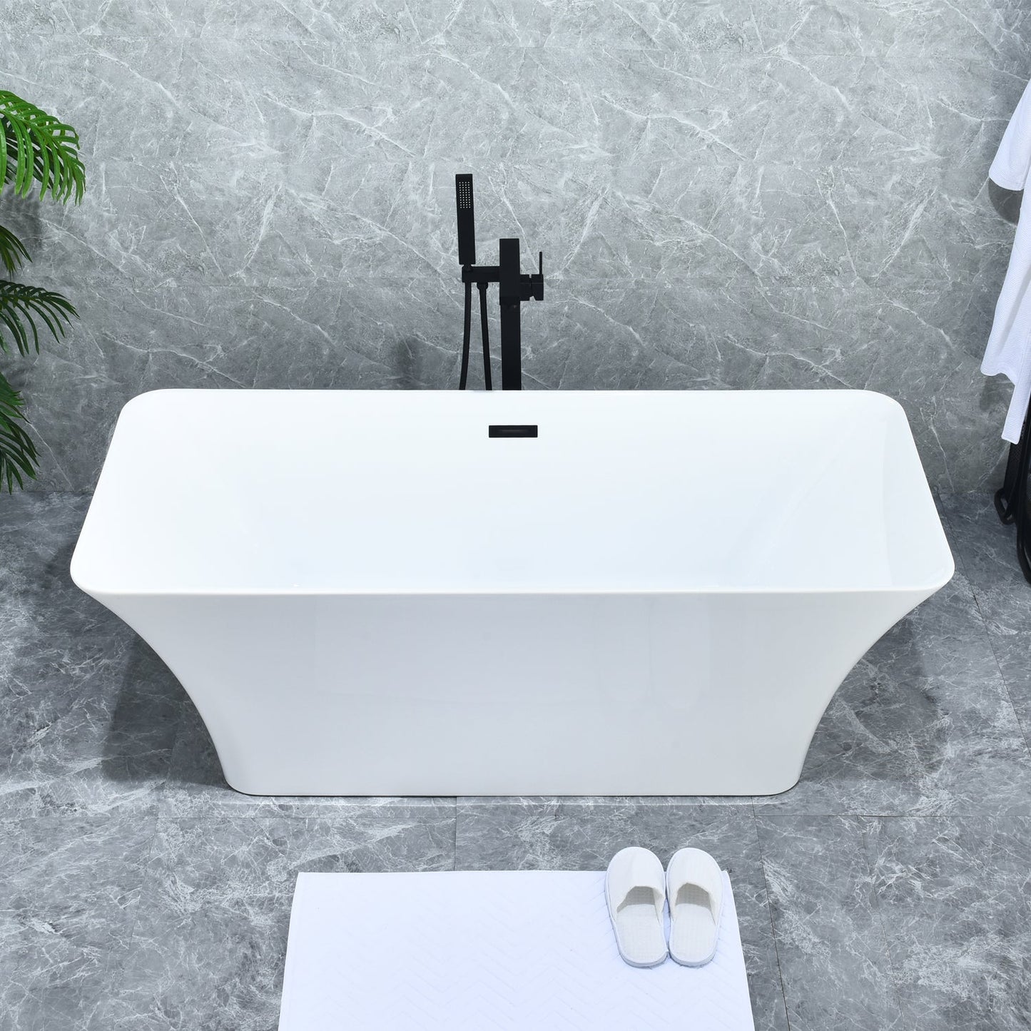 Campia Single Lever Handle Freestanding Floor Mounted Tub Filler with Handshower in Matte Black