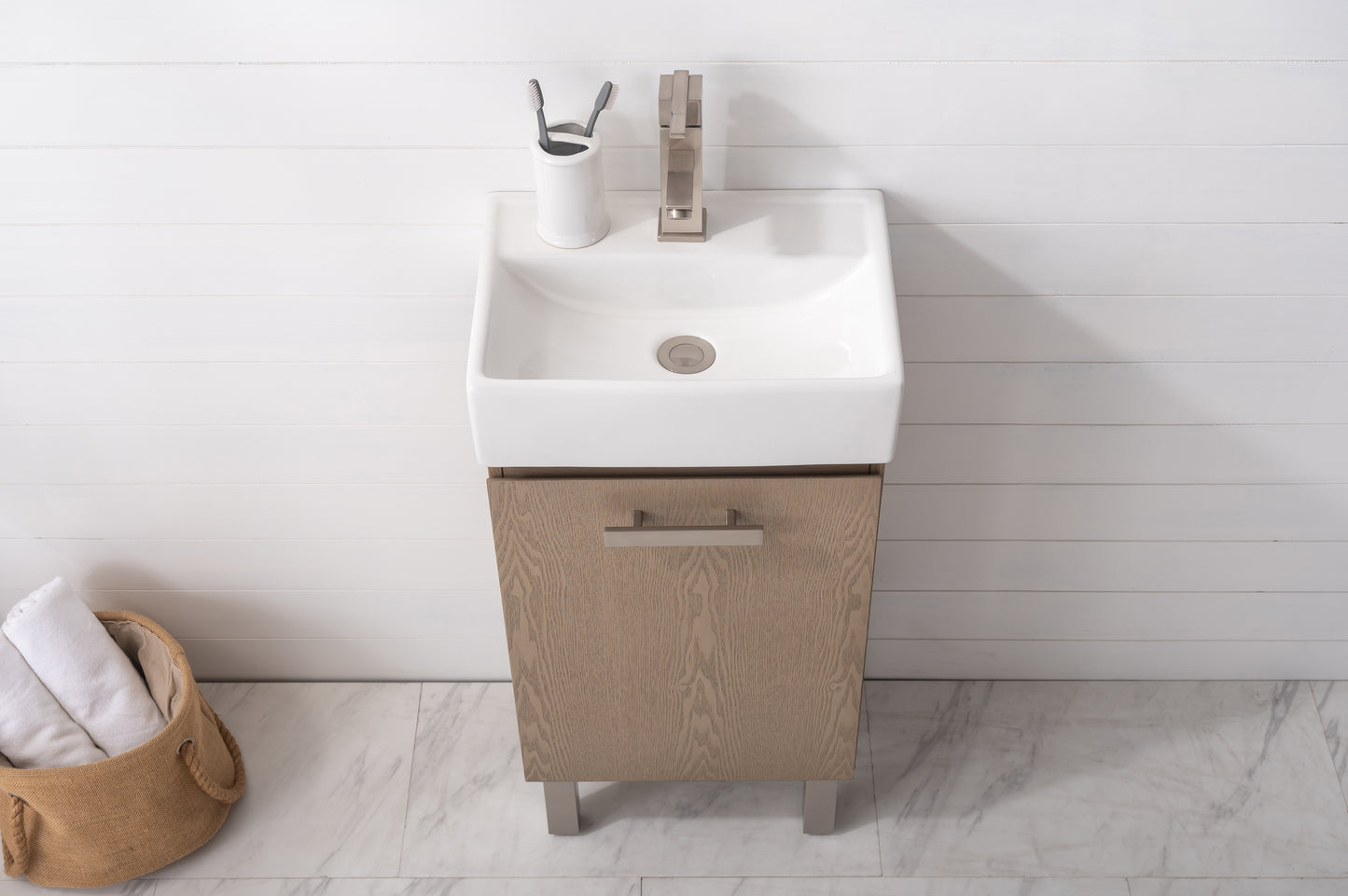Stella 16.5" Single Sink Vanity In Oak