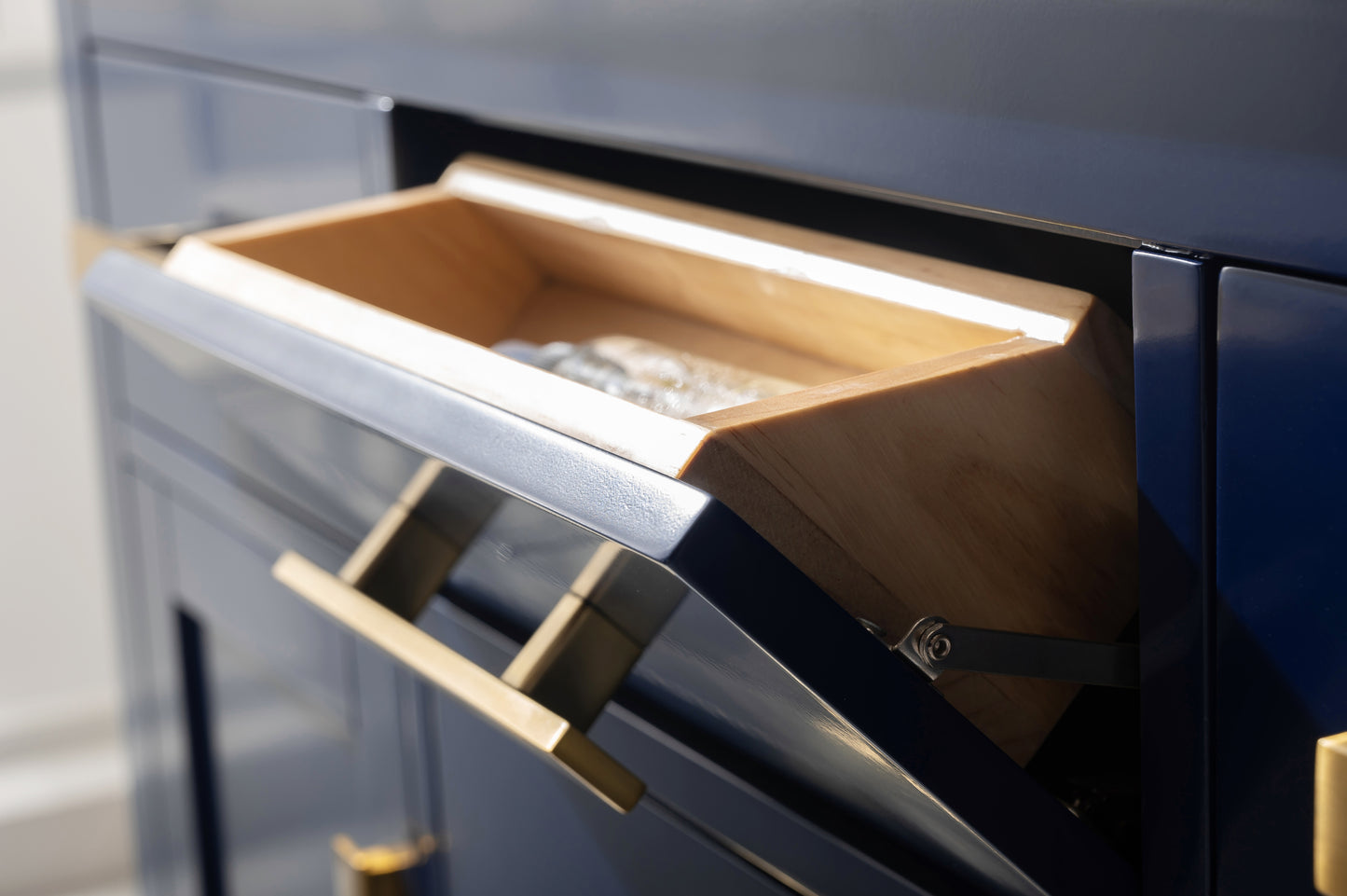Valentino 42" Single Vanity in Blue