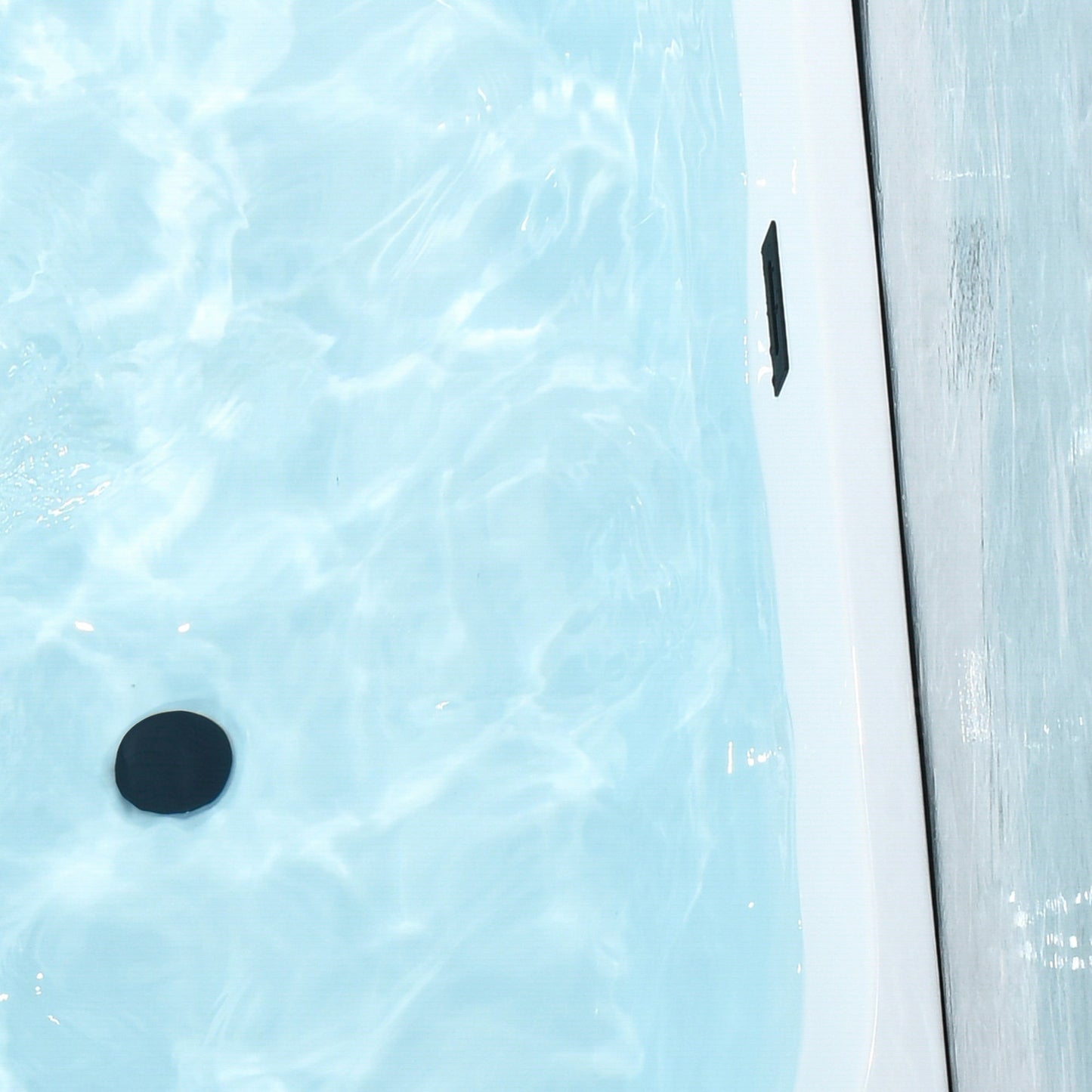 Satchi 67" x 32" Flatbottom Freestanding Acrylic Soaking Bathtub in Glossy White with Drain and Overflow