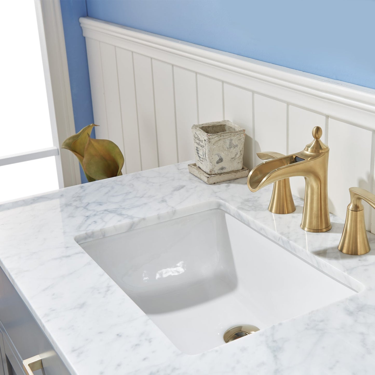 Ivy 36" Single Bathroom Vanity Set in Gray and Carrara White Marble Countertop without Mirror