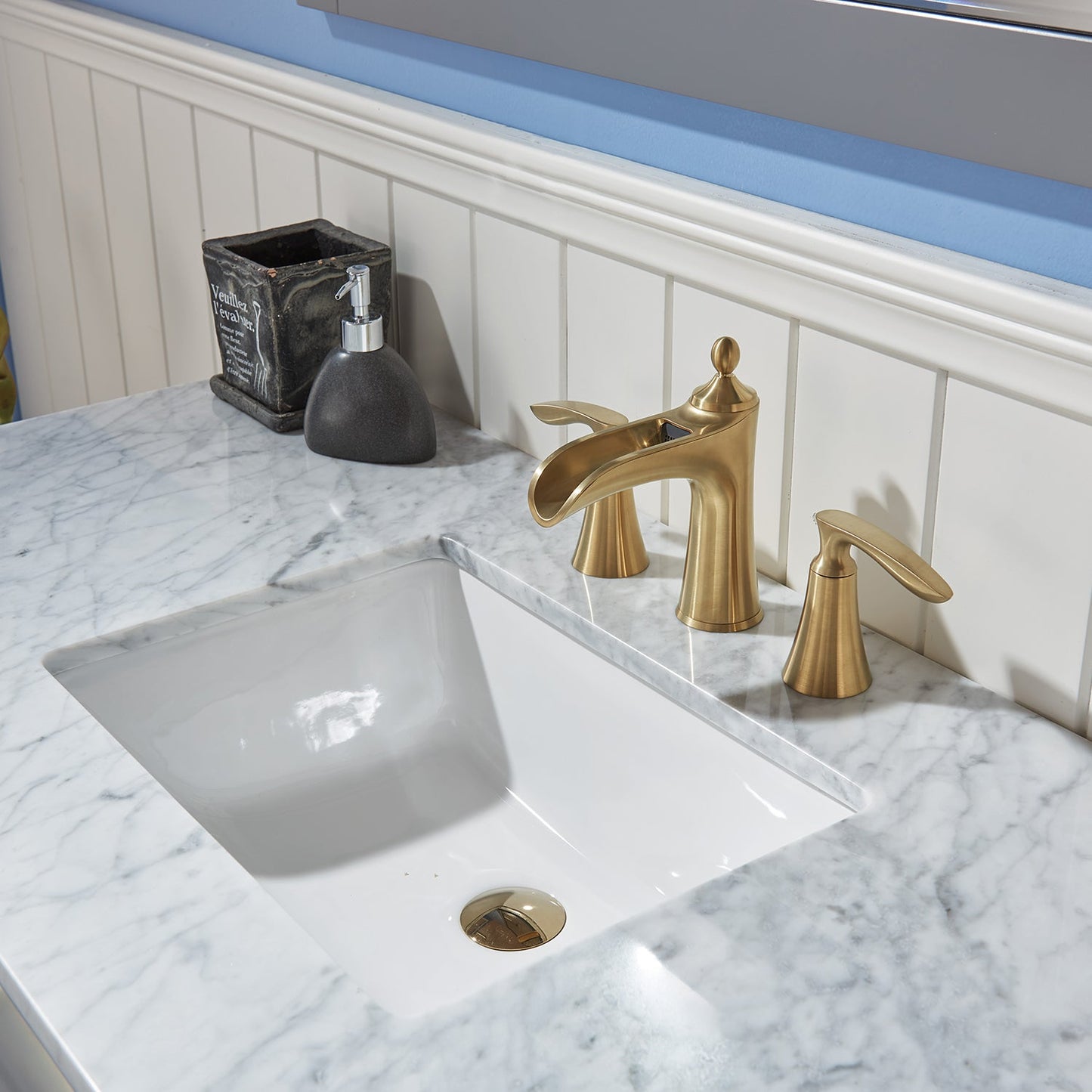Ivy 48" Single Bathroom Vanity Set in Gray and Carrara White Marble Countertop with Mirror