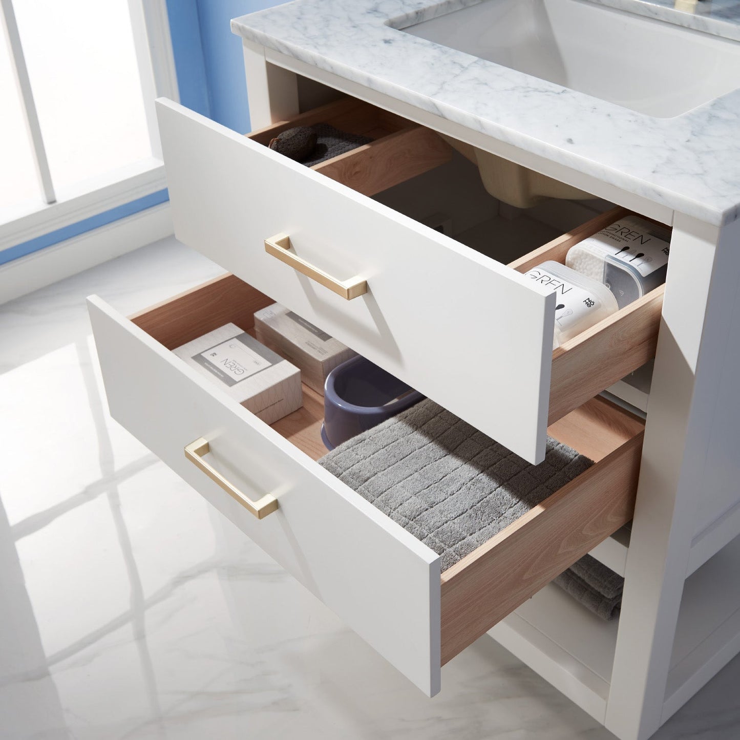 Remi 30" Single Bathroom Vanity Set in White and Carrara White Marble Countertop with Mirror