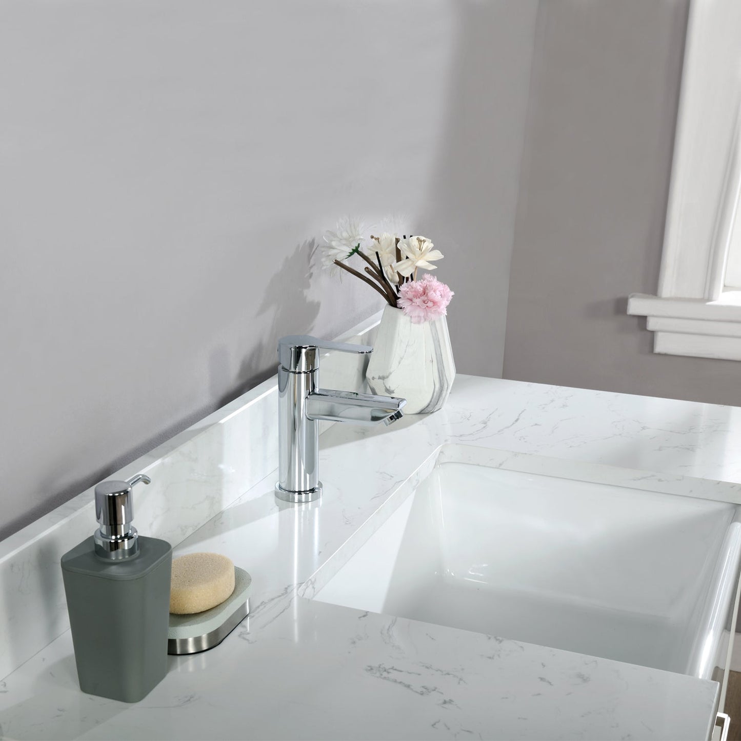 Georgia 42" Single Bathroom Vanity Set in White and Aosta White Composite Stone Top with White Farmhouse Basin without Mirror