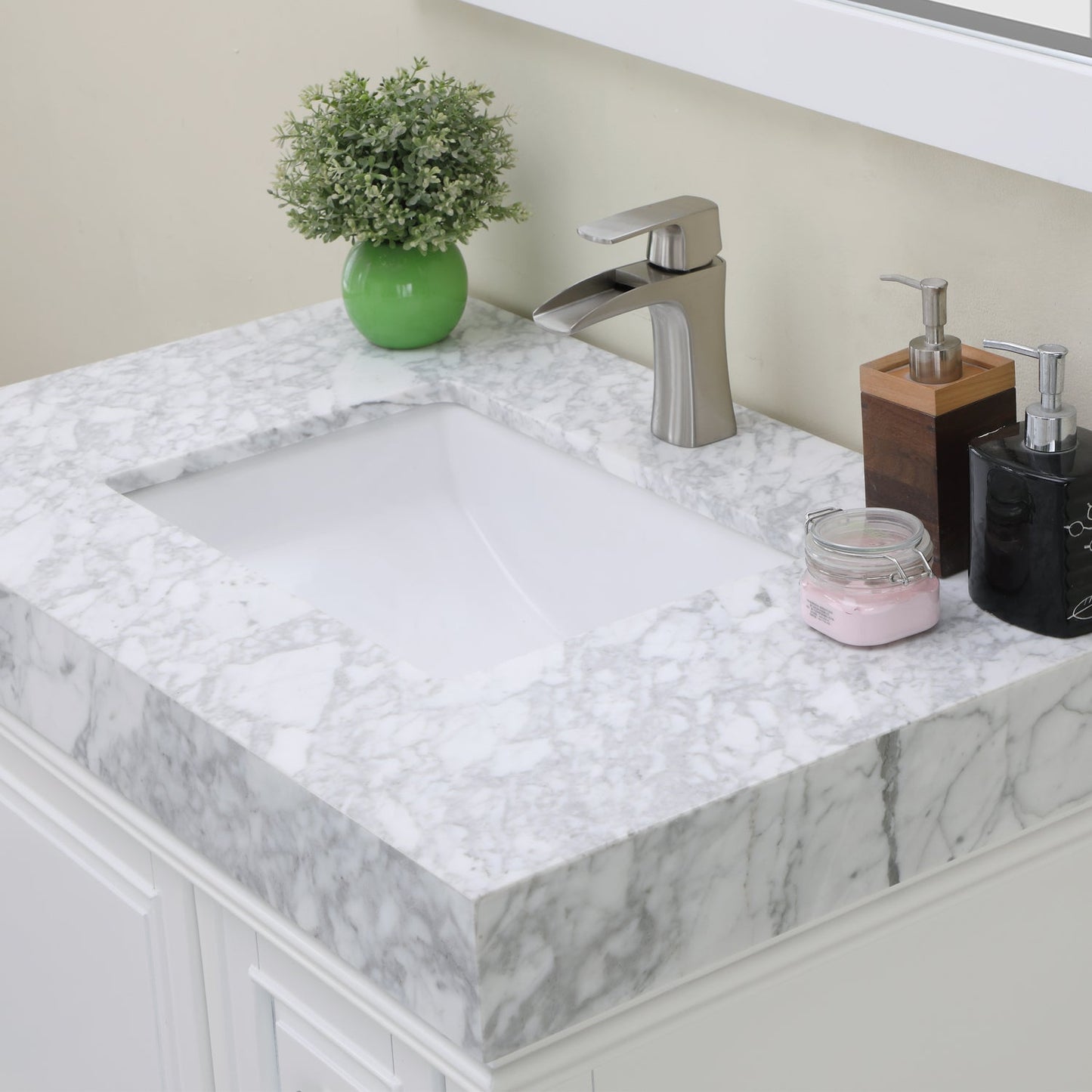 Jardin 36" Single Bathroom Vanity Set in White and Carrara White Marble Countertop with Mirror