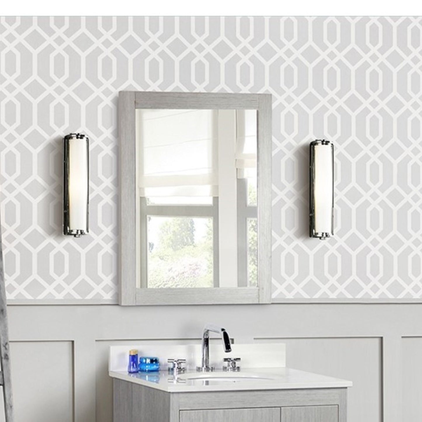24" Rectangle Wood Frame Mirror in Gray Pine Finish