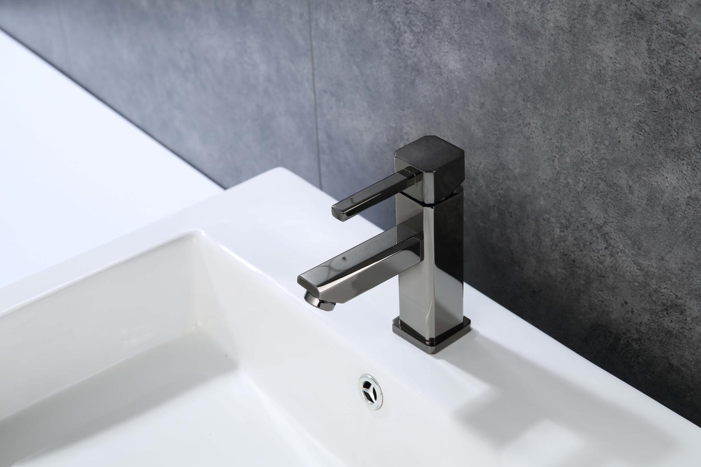 UPC FAUCET WITH DRAIN-GLOSSY BLACK